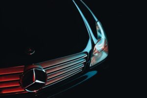 Mercedes-Benz in the dark